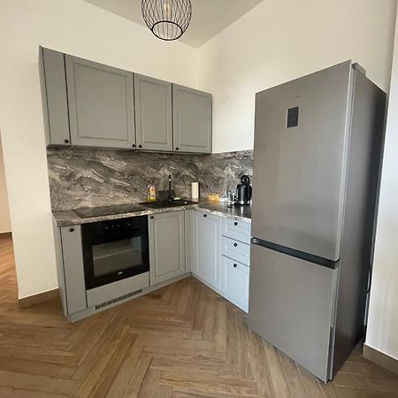Apartamenty Kamienica Centrum - 1 Maja Lubiń Εξωτερικό φωτογραφία