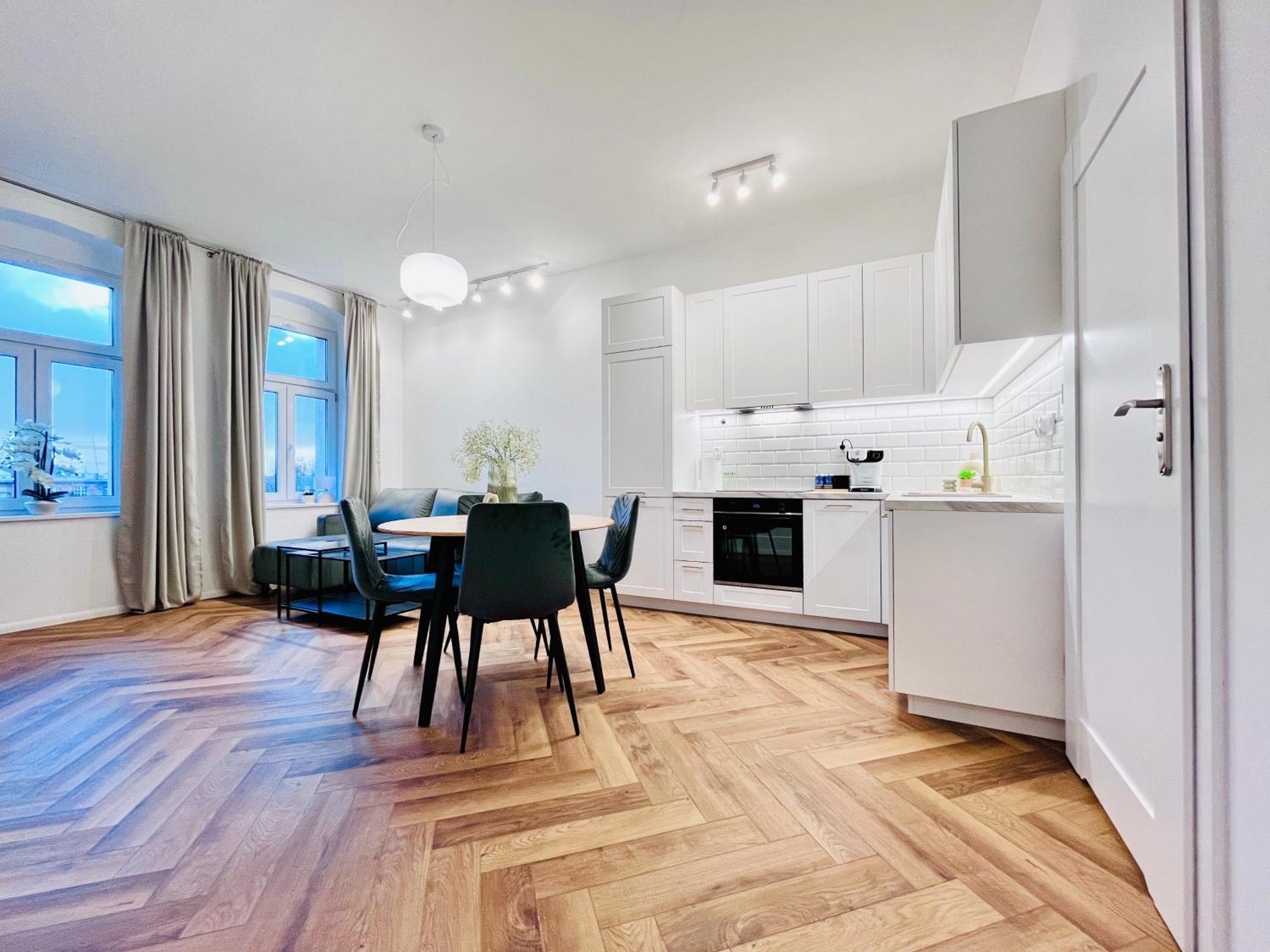 Apartamenty Kamienica Centrum - 1 Maja Lubiń Εξωτερικό φωτογραφία