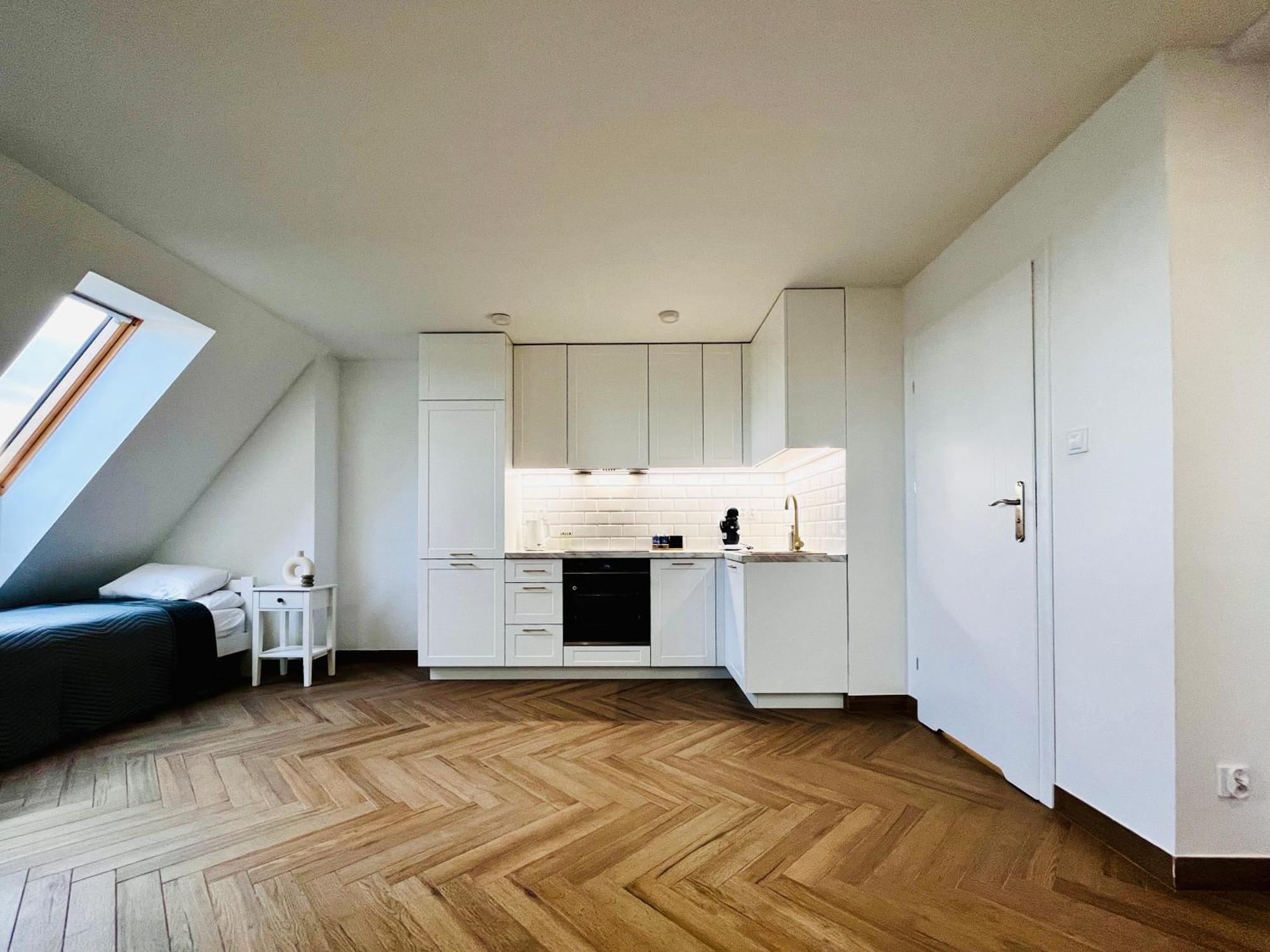 Apartamenty Kamienica Centrum - 1 Maja Lubiń Εξωτερικό φωτογραφία