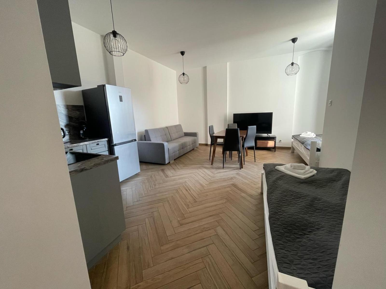 Apartamenty Kamienica Centrum - 1 Maja Lubiń Εξωτερικό φωτογραφία